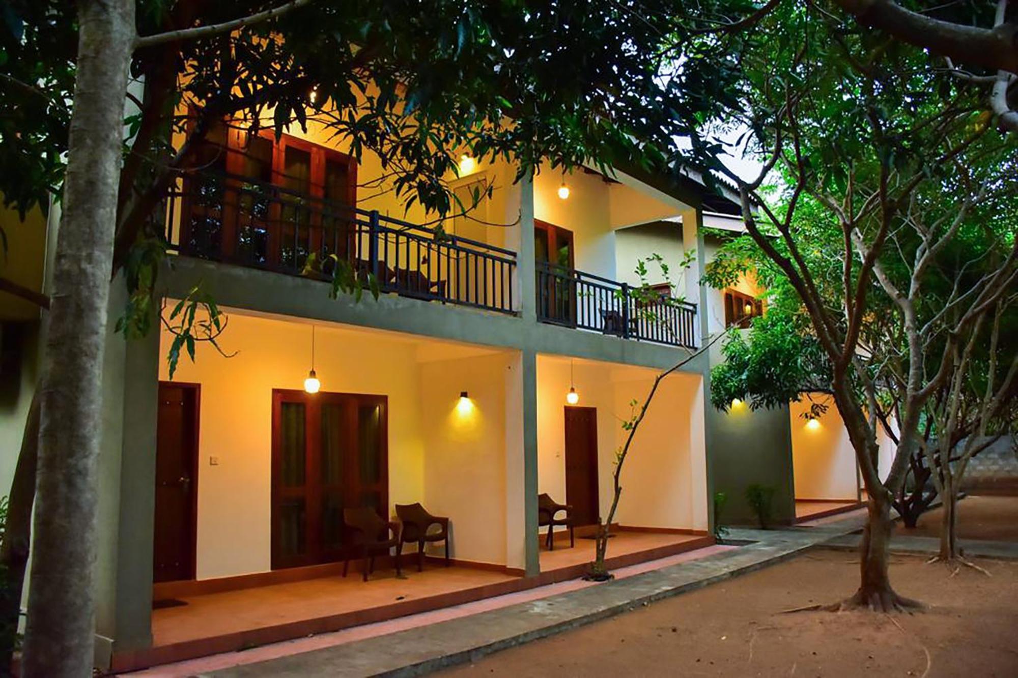 Tropicara Resort Сигирия Экстерьер фото
