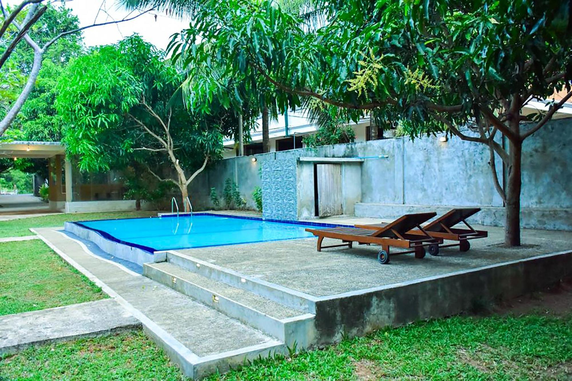 Tropicara Resort Сигирия Экстерьер фото