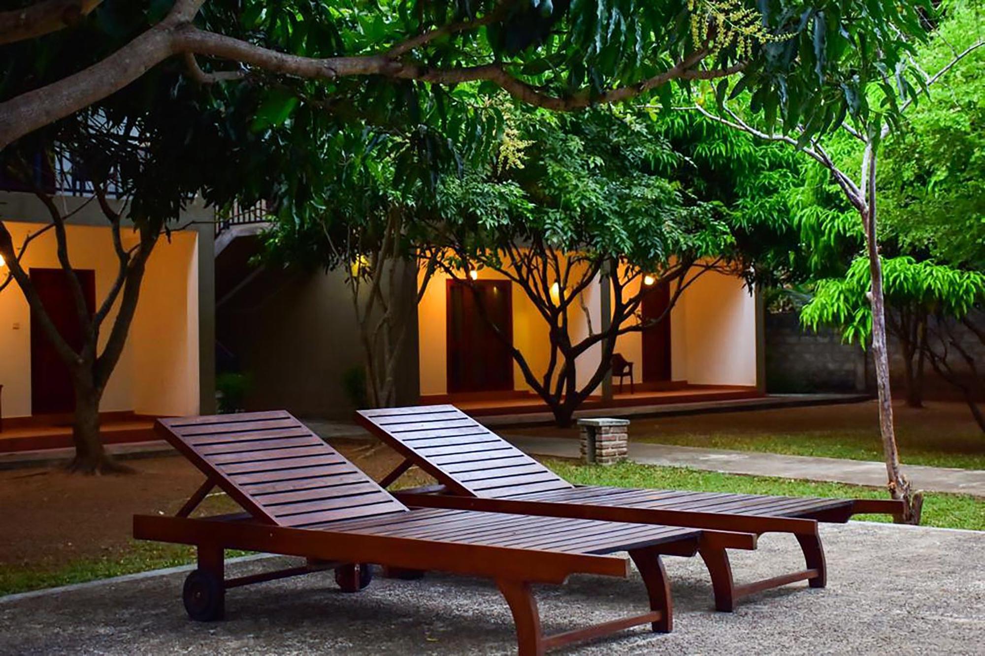 Tropicara Resort Сигирия Экстерьер фото