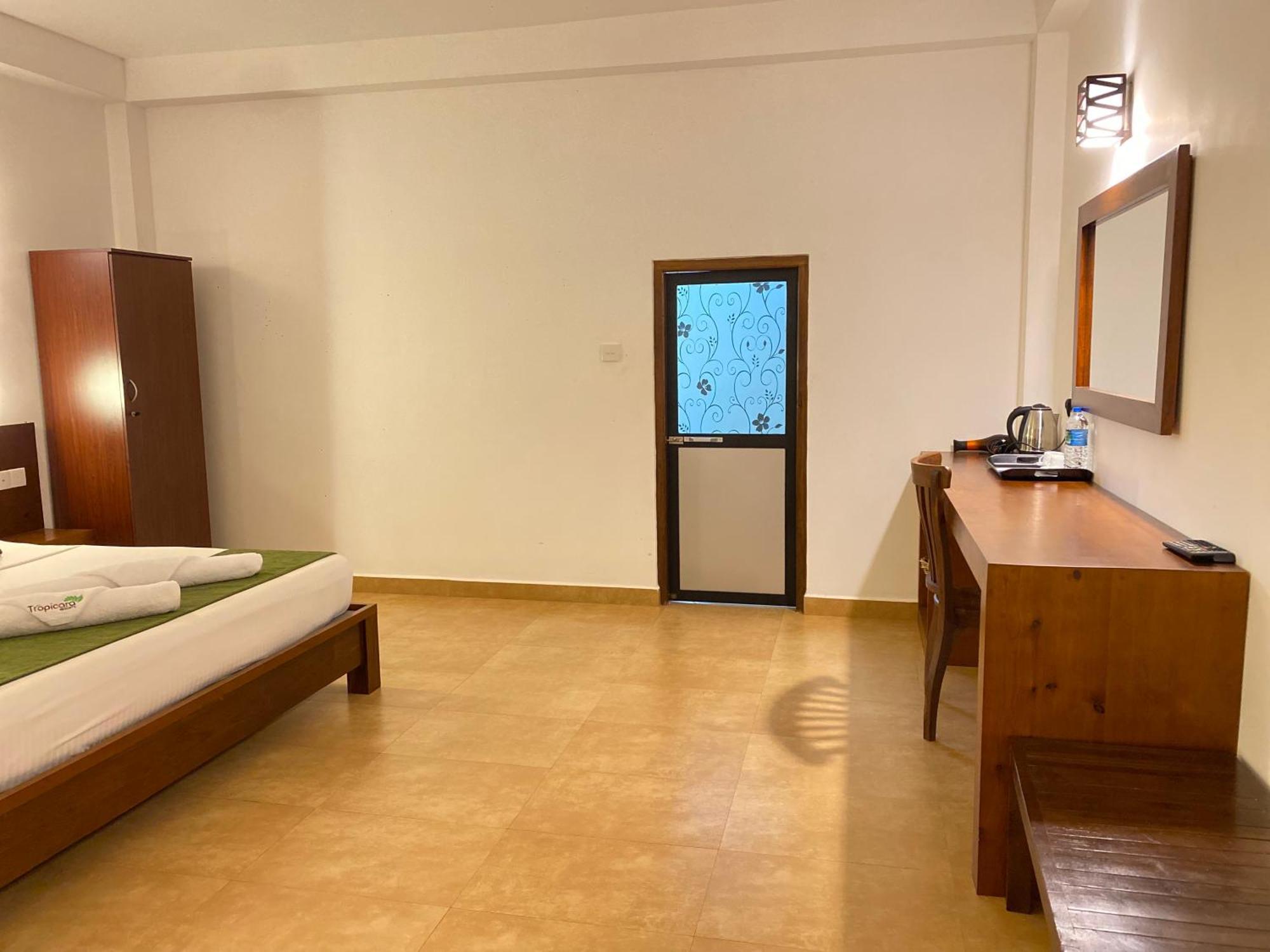 Tropicara Resort Сигирия Экстерьер фото